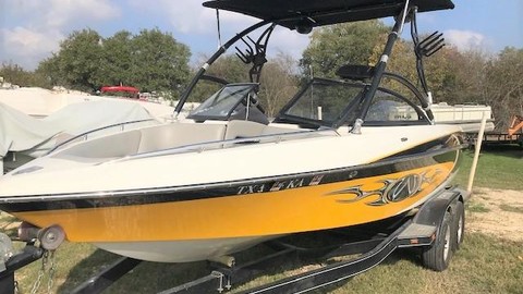 Malibu Wakesetter 23 LSV