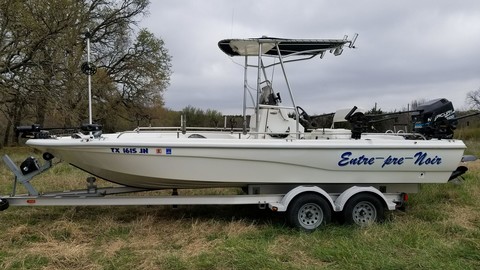 Hydra-sports bay bolt 2000 center console