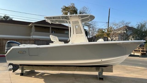 Sea Ray hunt ultra 211