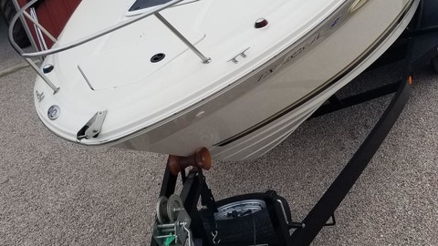 Sea ray 225 weekender