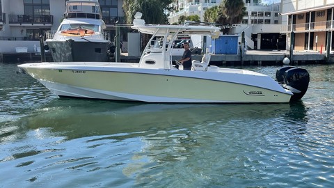 Boston Whaler 320 Outrage