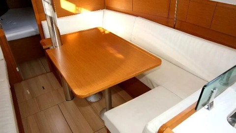 Jeanneau Sun Odyssey 389