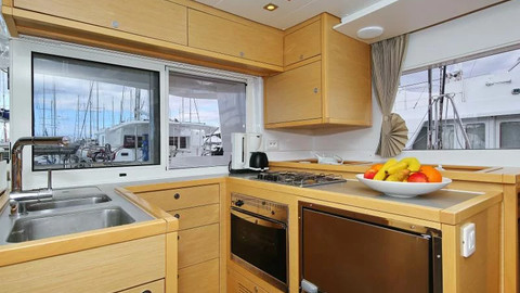 Lagoon 450 F