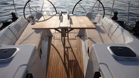 Hanse 445