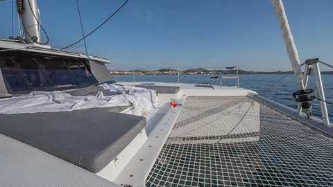 Fountaine Pajot Astrea 42