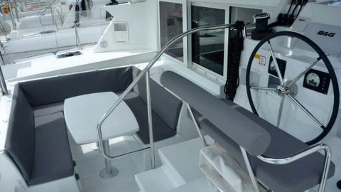 Lagoon 42
