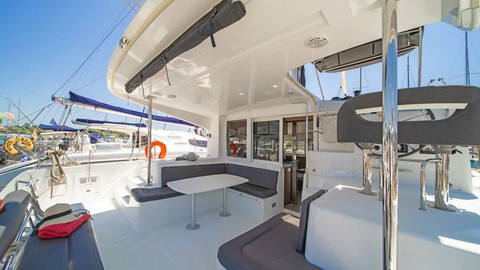 Lagoon 40