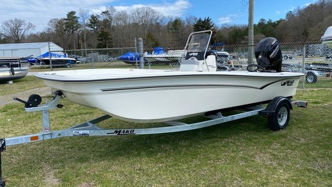 Mako Pro Skiff 17 CC