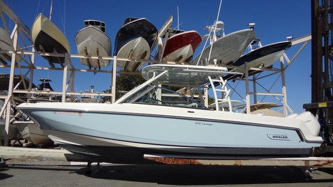 Boston Whaler 270 Vantage