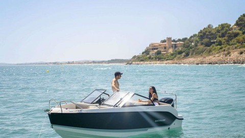 Quicksilver Activ 555 Bowrider