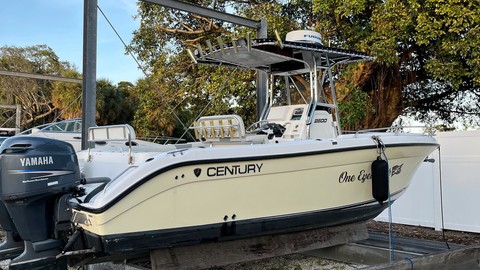 Century 2900 center console