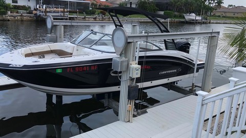 Chaparral 230 SunCoast