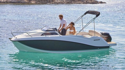 Quicksilver Activ 555 Cabin