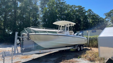 Boston Whaler 270 Dauntless