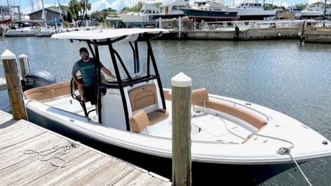 Sea Ray hunt ultra 211