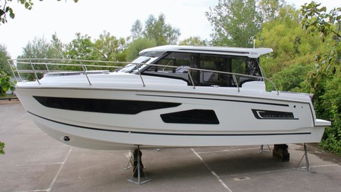 Jeanneau Merry Fisher 1095