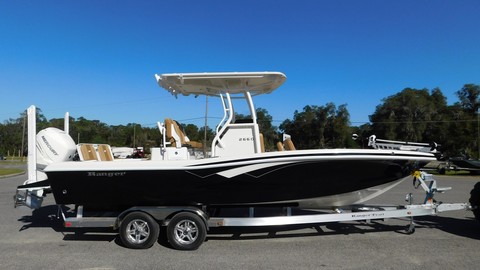 Ranger boats 2400 bay