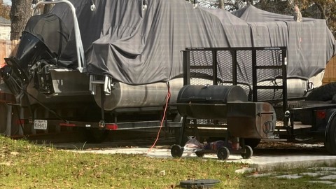 Sun Tracker Party Barge 20 DLX