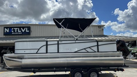 Larson LX 850 Classic SF