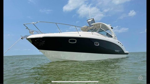 Chaparral 330 Signature