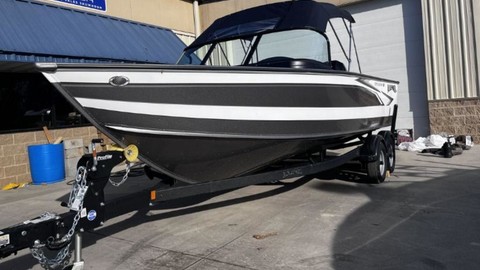 Lund Boats 2075 Pro-V Sport