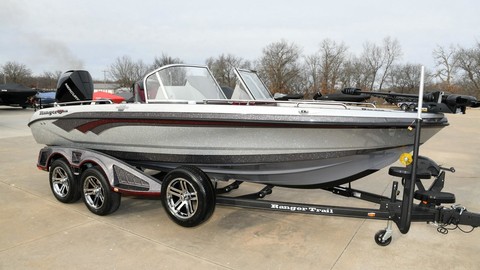 Everglades 230 cc w/ 250 verado