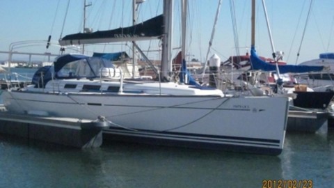 Dufour 40 Performance