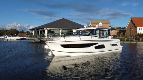 Jeanneau Merry Fisher 1095