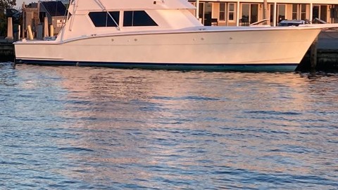 Hatteras 77 Convertible