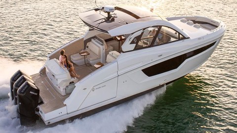 Cruisers Yachts 50 Cantius