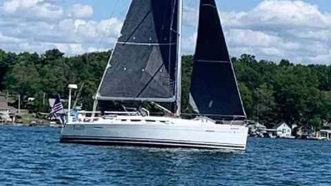 Beneteau First 35