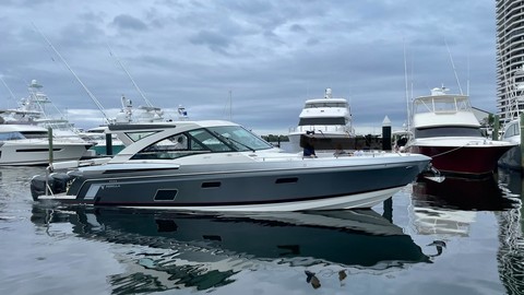 Formula 430 Super Sport Crossover