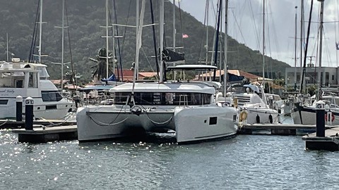 Lagoon 42