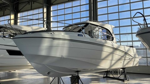 Beneteau Antares 8 OB