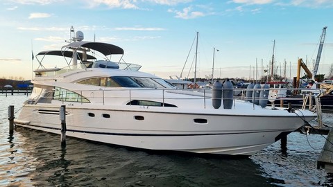 Fairline 58 Squadron