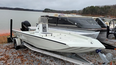 Crestliner 2000 Bay