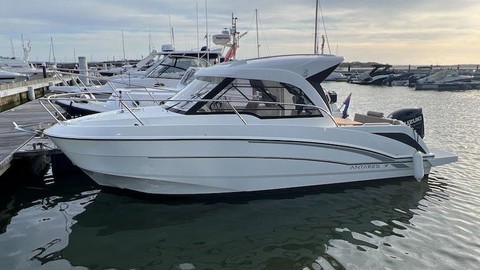 Beneteau Antares 7 OB