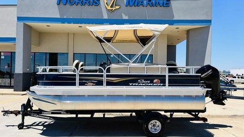 Sun Tracker Bass Buggy 18 DLX