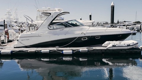 Four winns 378 vista