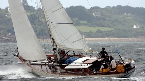Camper & nicholsons 44 sloop
