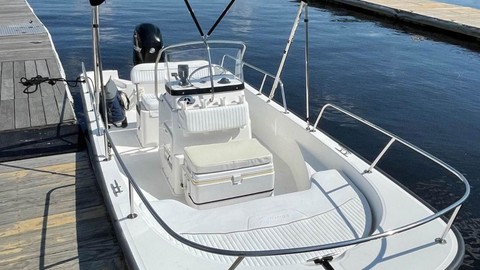 Boston Whaler 170 Montauk