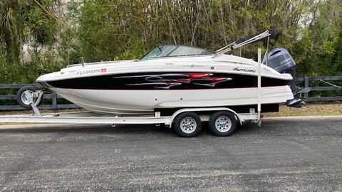 Hurricane 2200 sundeck