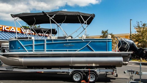 Sunchaser Boats Geneva Cruise 22 LR DH