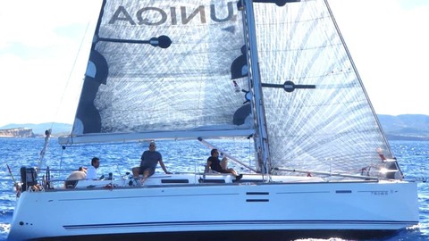 Dufour 40 Performance