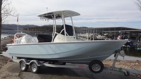 Boston Whaler 210 Montauk