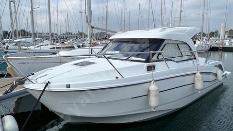 Beneteau Antares 8 OB