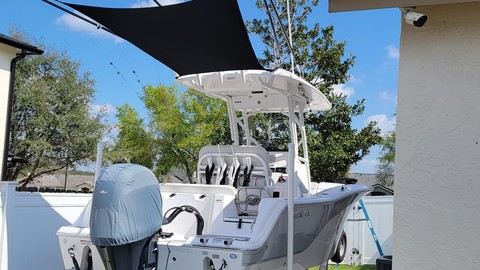 228 Sea Fox Commander