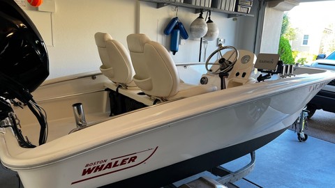 Boston Whaler 130 Super Sport