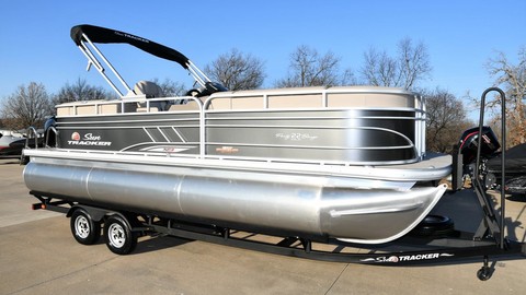 Sun Tracker Party Barge 22 XP3