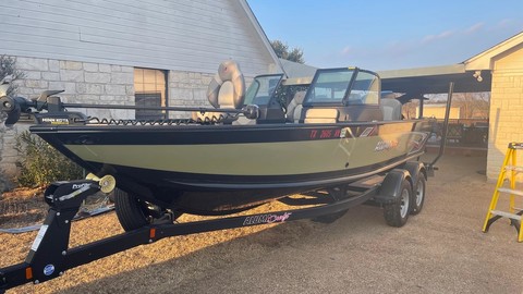 Alumacraft Competitor 205 CS